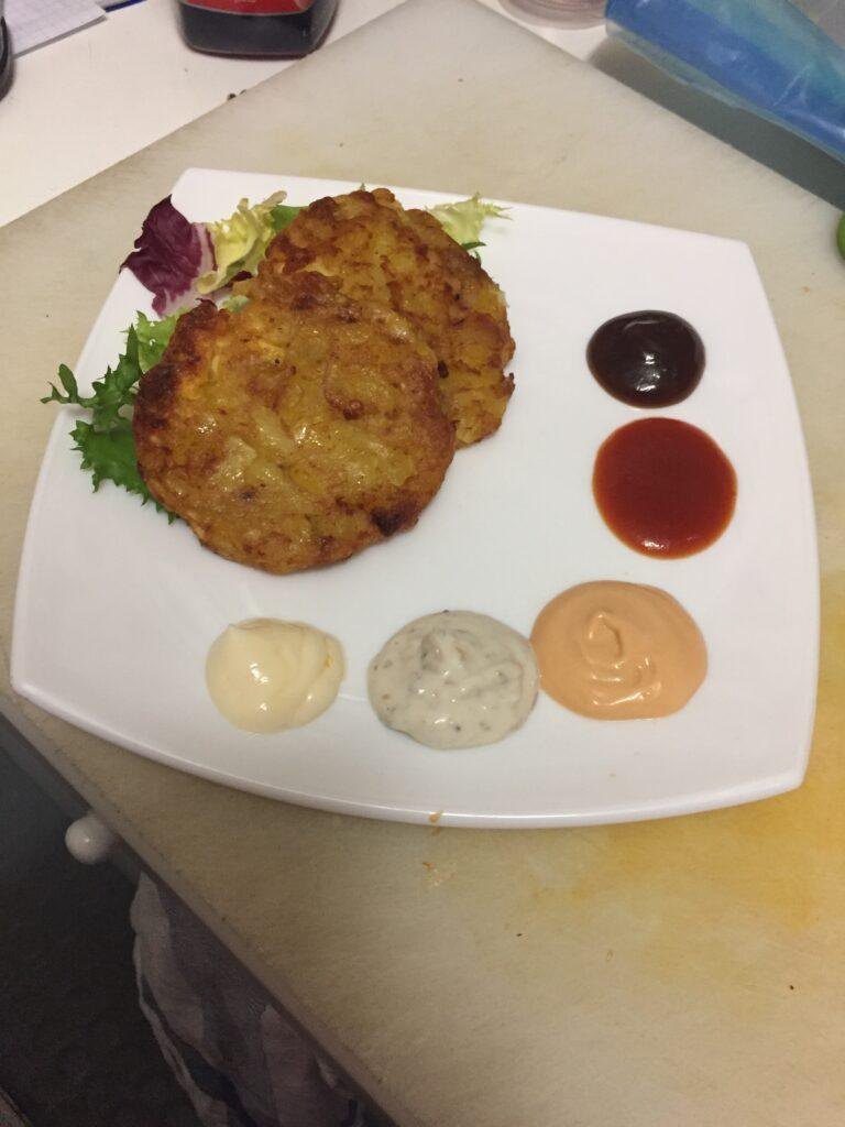 E50AC6F4 5048 4BC2 8077 0638994A2058